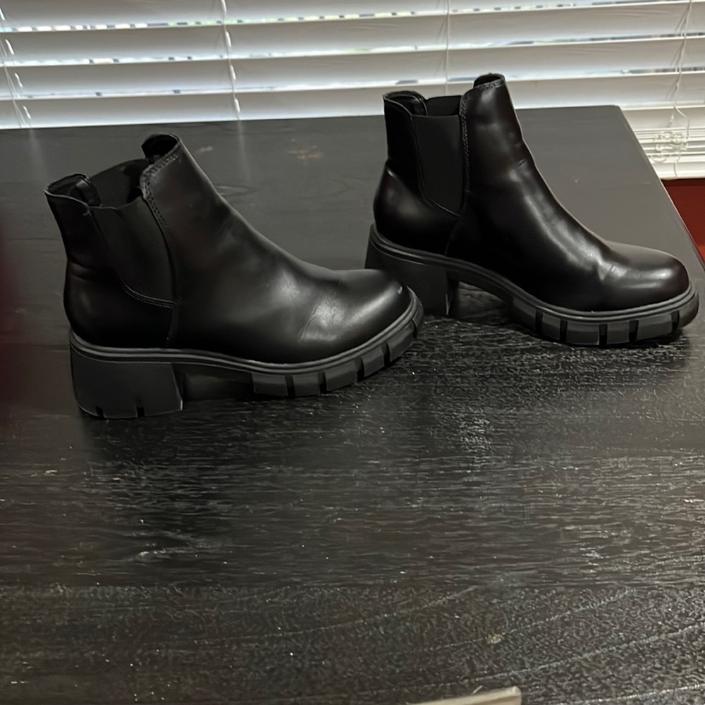 Madden girl black boots